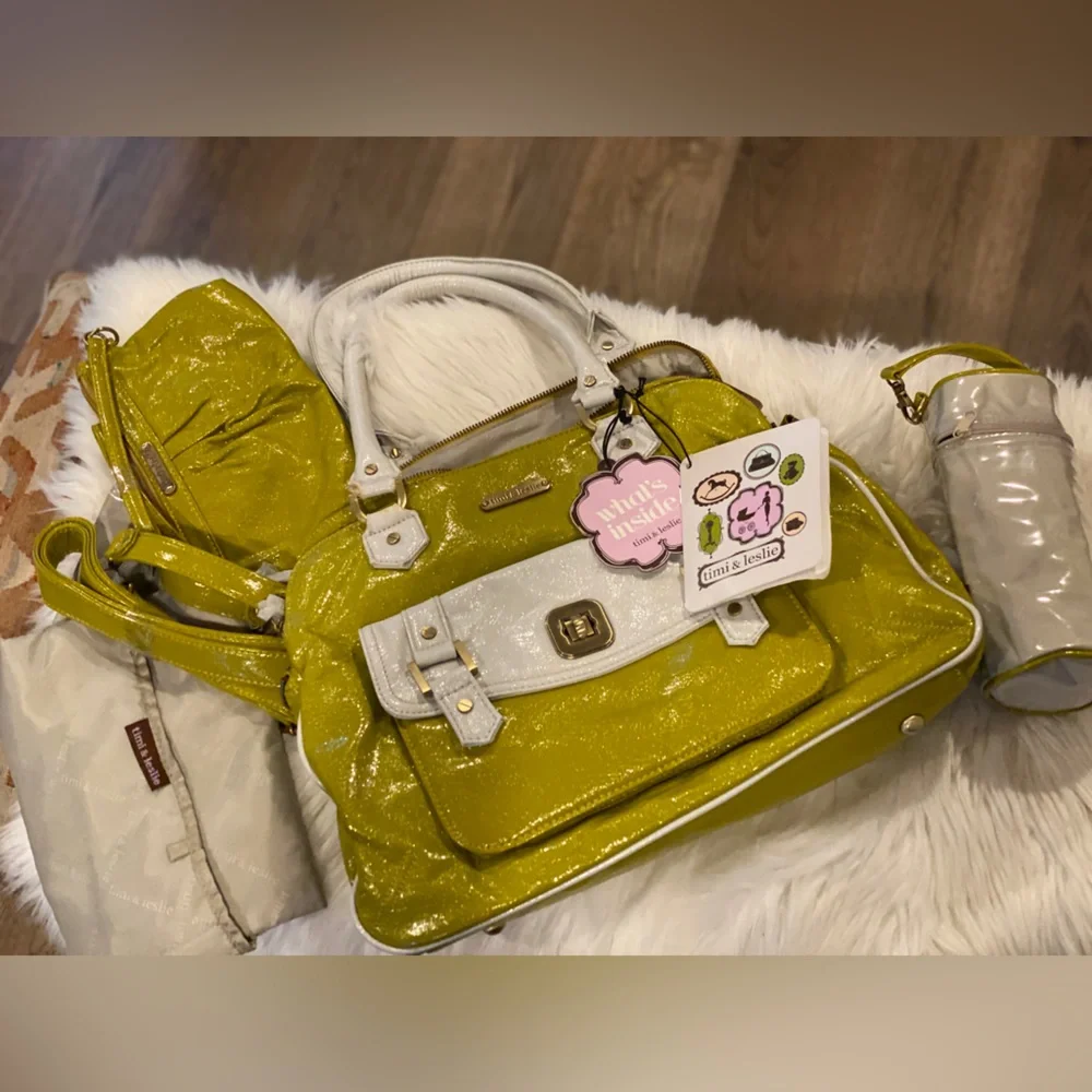 Timi and‎ Leslie Green and White Diaper Bag with Accessories.
